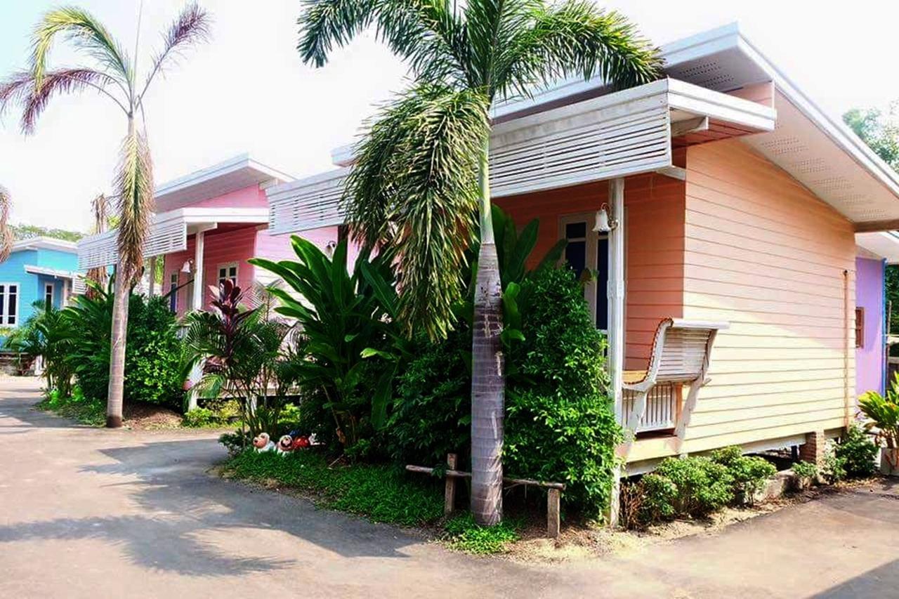סופאן בורי Suphan Wanwarn Resort מראה חיצוני תמונה