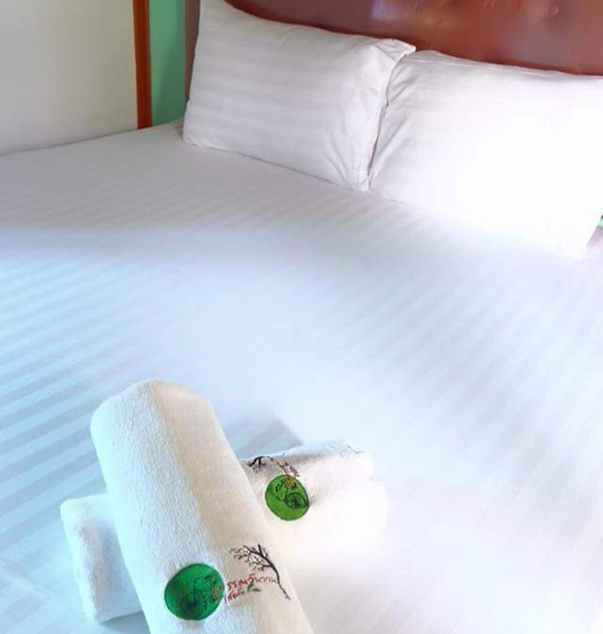 סופאן בורי Suphan Wanwarn Resort מראה חיצוני תמונה